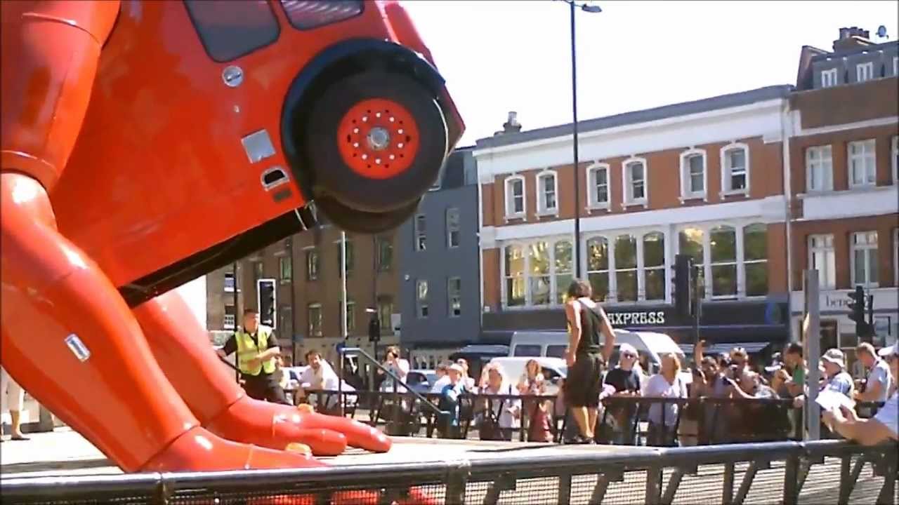 London's double decker bus does push-ups