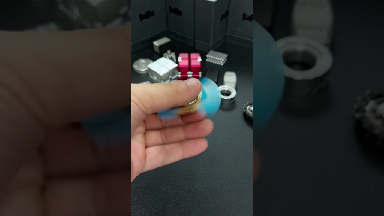 Two spinners, which one is your favorite? 