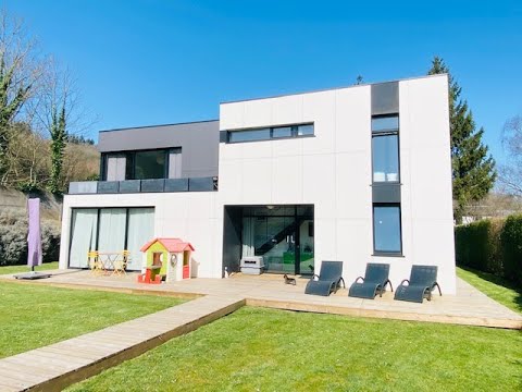 Maison contemporaine à SAINT MARTIN DU VIVIER (76160) avec jardin et double garage