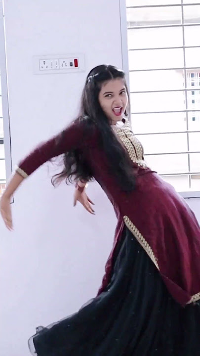 leke jhuli gher me bulaya na kare #haryanvi #shortsviral #trending #viral #girl #dance #mahadev #302