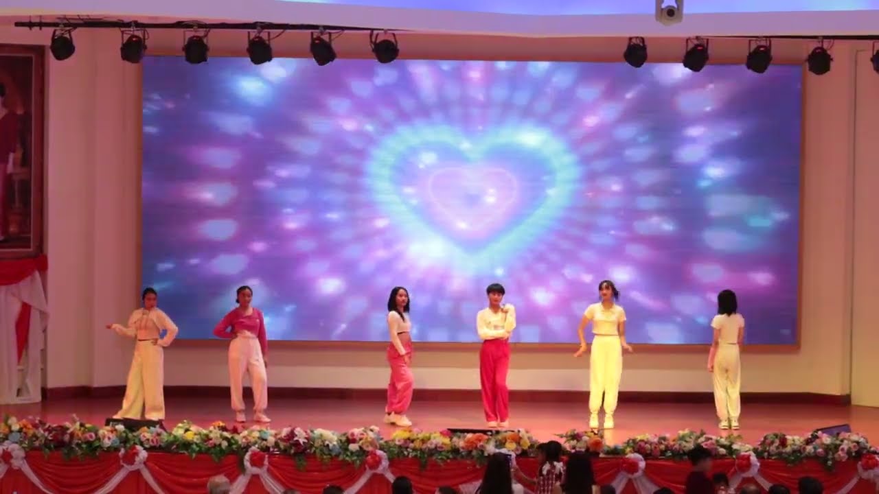 Cover Dace {IVY} Love Dive