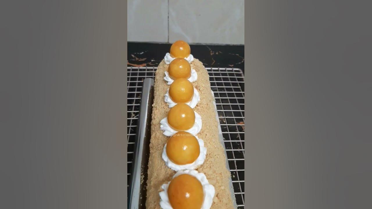 Nastar Crumble Roll Cake #rollcake #nastarglowing #bolugulung