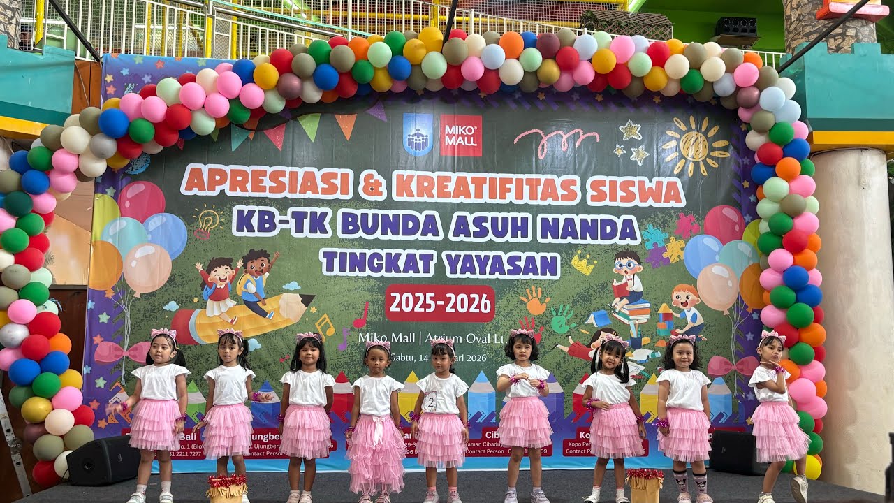 Fidel Menari sok gosok bersama teman kelas🥰