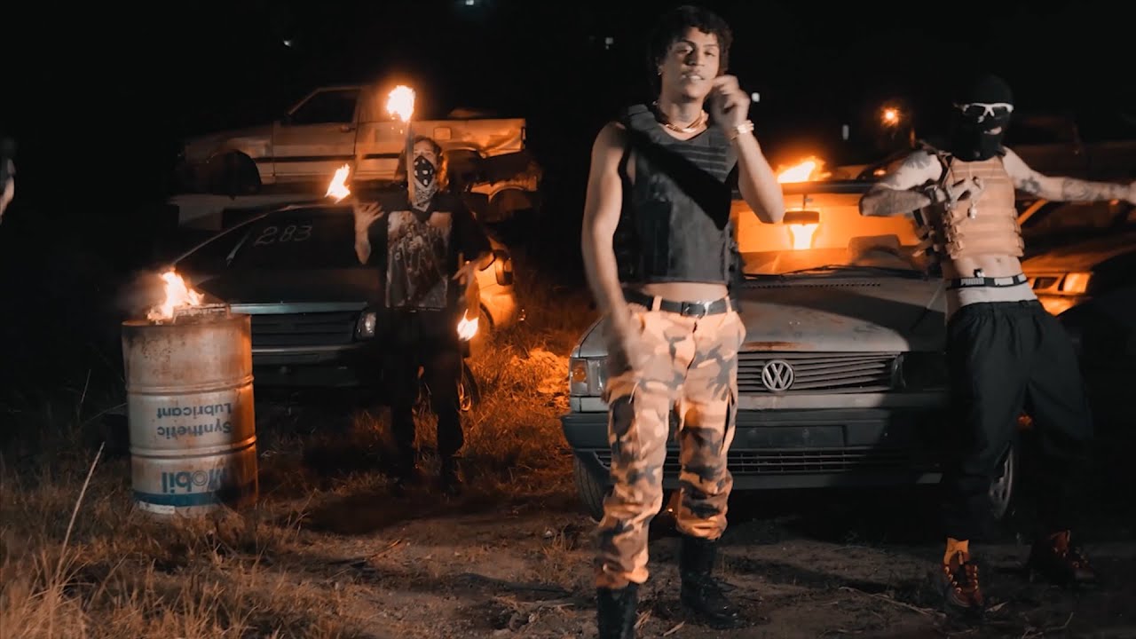 Aka Rasta - FOGO Feat. Duzz (Videoclipe Oficial) auf YouTube ansehen Aka Rasta - FOGO Feat. Duzz (Videoclipe Oficial) auf YouTube ansehen