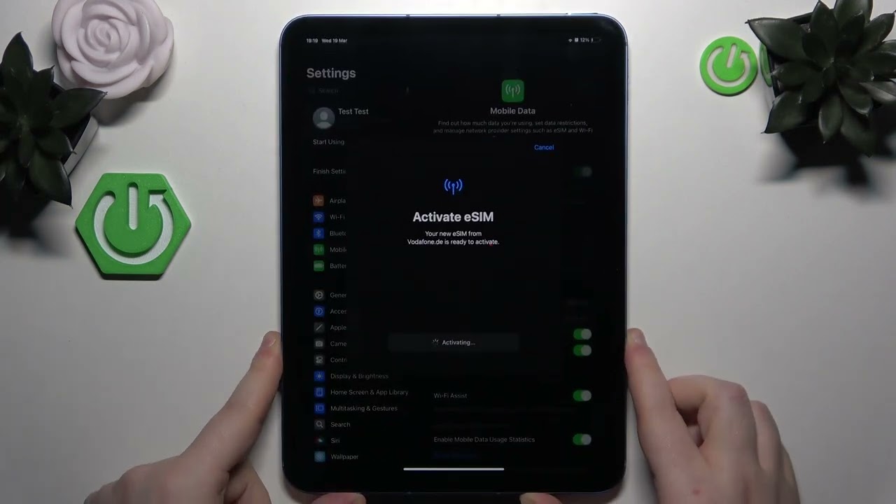 iPad (2025) – How to Add eSIM? 📶🔄 - YouTube