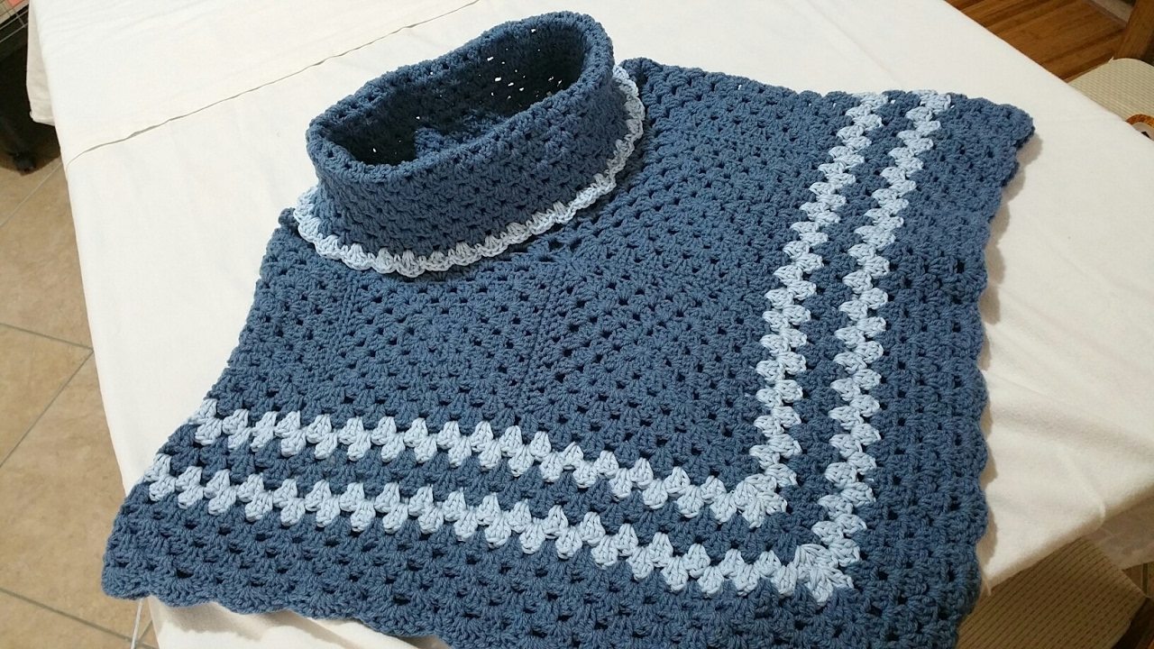 Poncho Maglione Saachi Con Frange All'uncinetto Taglia Unica Rosso Multi