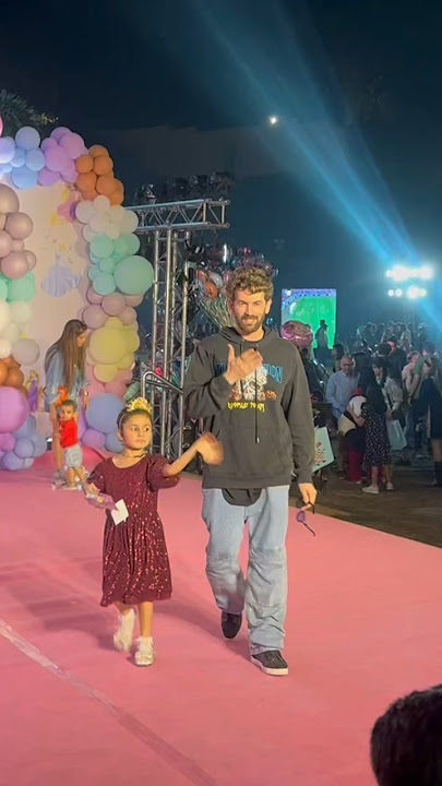 Neil Nitin Mukesh with her daughter nurvi