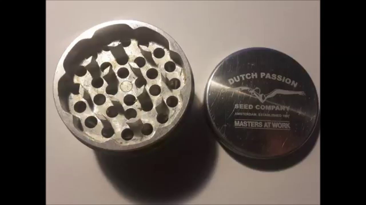 Weed Grinder - by Dutch Passion - REVIEW