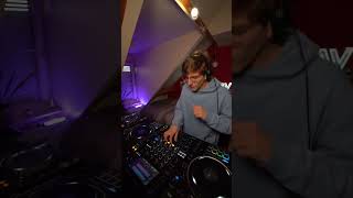 Details hit way deeper in both ears #dnb