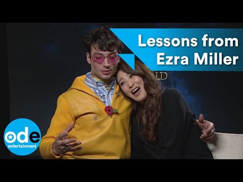 Video: Ezra Miller Nettovärde: Wiki, Gift, Familj, Bröllop, Lön, Syskon