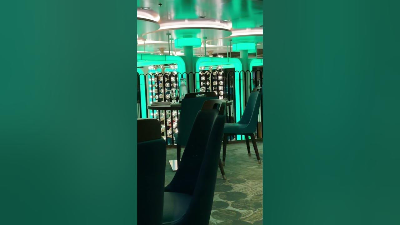 mardi gras palm restaurant