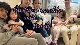 Cristiano ronaldo with lovely family  💞⛹️💞