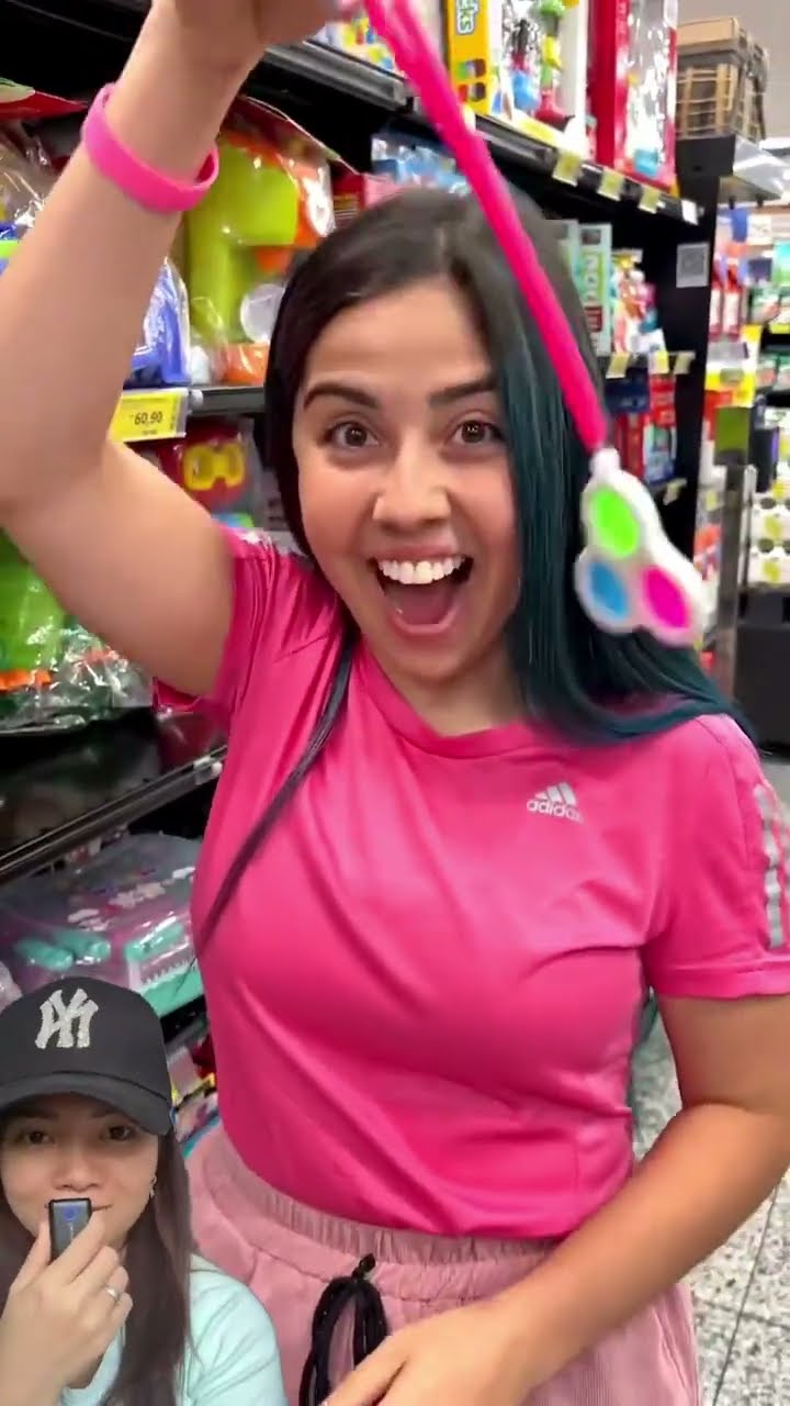 ADEK HIPNOTIS KAKAK BELI CIKI SAMPAI KERANJANG TROLI PENUH ⁉️#shorts #funny #dubbing