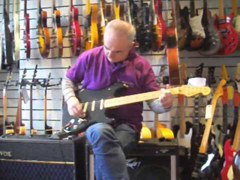 The Custom-made Dave Gilmour Black Strat Demo and ...