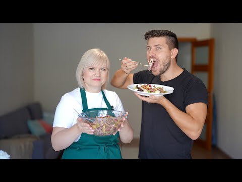 Видео: Салат Охотничий - ну, оОчень вкусный!