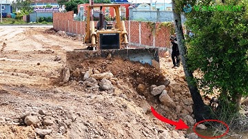 Best Komatsu Bulldozer Pushing Soil Filling Land Perfect Operator Skills & Dump Truck Unloading Soil