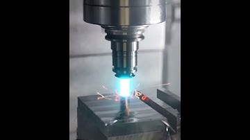 The working state of the CNC machining center with visual effects is really magical!