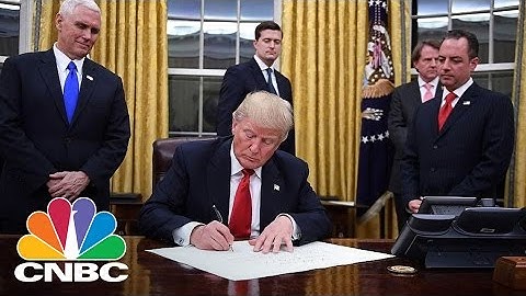 Es trump signing 3 more executive orders today là gì