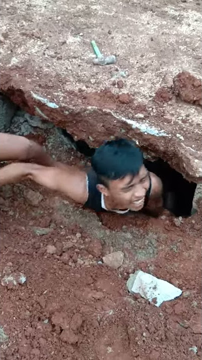 Kuli bertato kejebur sapiteng