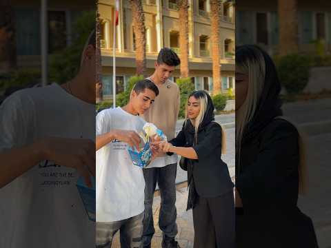 به فالورام گفتم استيچو انباكس كنن وسط خيابون اكسبلور شلتنا