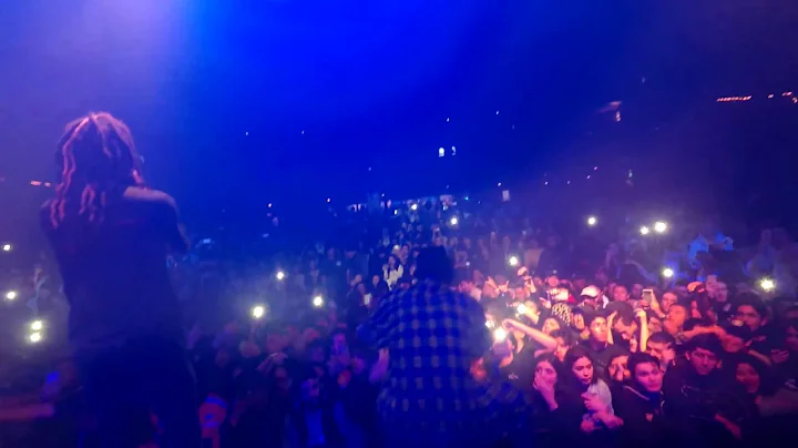 Bones & Chris Travis - FallenLeaves (Live in Santa Ana, 1/23/17)