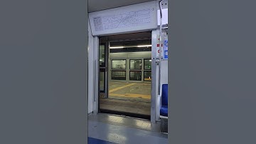 Thumbnail of 🇰🇷 #seoul #metro line 1 #train doors closing #막차 #shorts