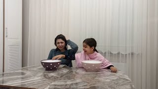 Babam Bi̇zi̇ Ne Kadar Taniyoo