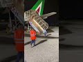 Sofì dimentica la borsetta in aereo!!