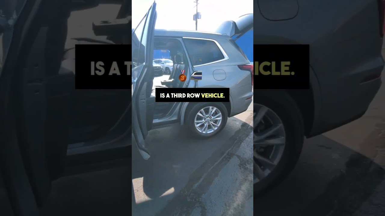 Brooke Degeorge shows us a 2023 Cadillac XT6 Luxury Edition! Only 7,900 miles! 🛣 