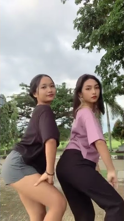 tik tok nungging