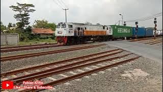 Kereta Api Argo Dwipangga Pakai Lokomotif CC 201 Longhood