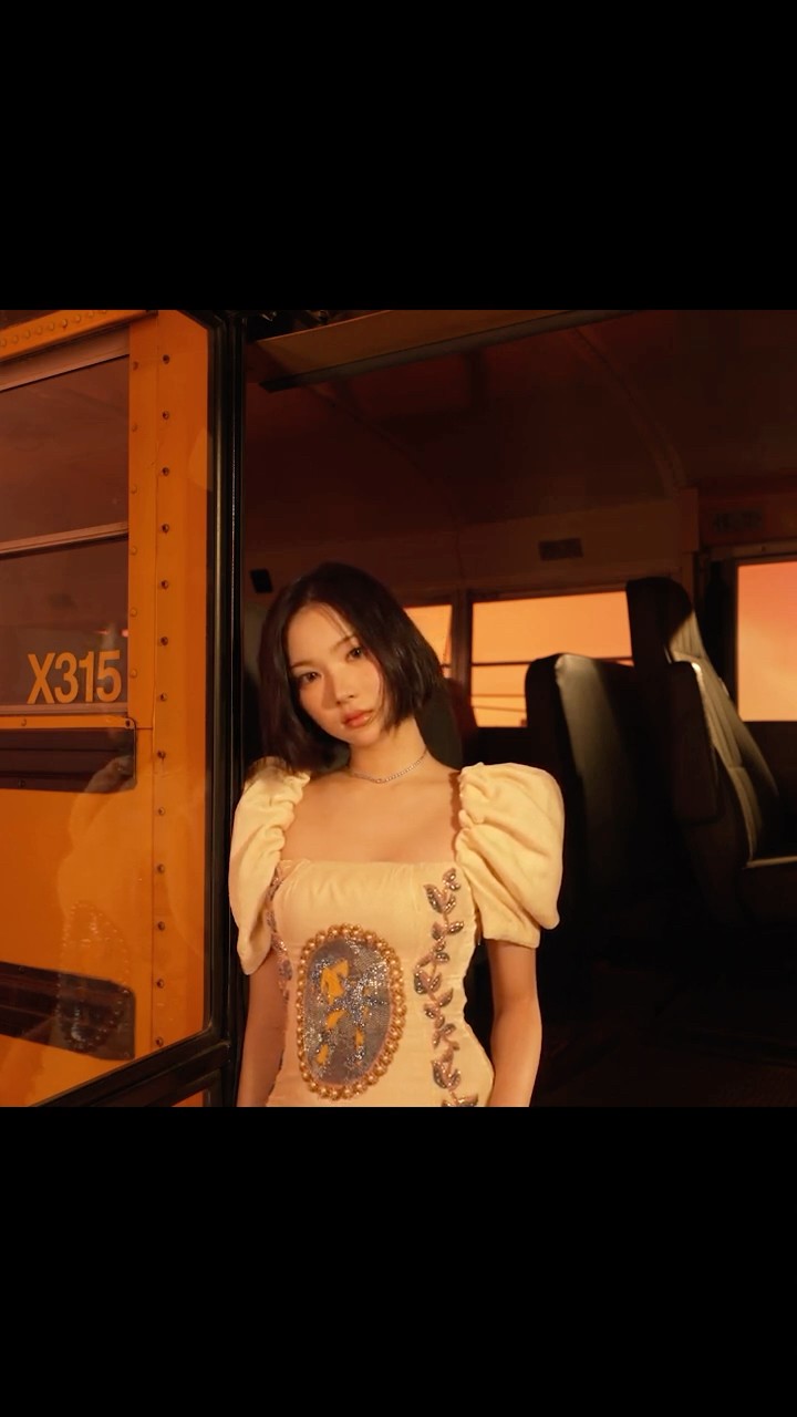 Hearts2Hearts The Chase Soundwave ジウ Hearts2Hearts 하츠투하츠 'The Chase' Performance Video - YouTube