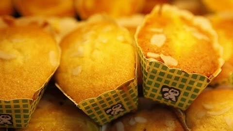 horizontal flow packing machinery for bread automatic cakes hffs machine for pastry