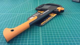 Fiskars X7 Hatchet - Bushcraft, Hiking And Camping Axe - TheSmokinApe