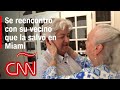 Abuela se reencuentra con el vecino que la salvó durante el derrumbe de condominios en Miami