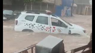 Temporal causa alagamentos e deixa moradores ilhados em Martinópolis