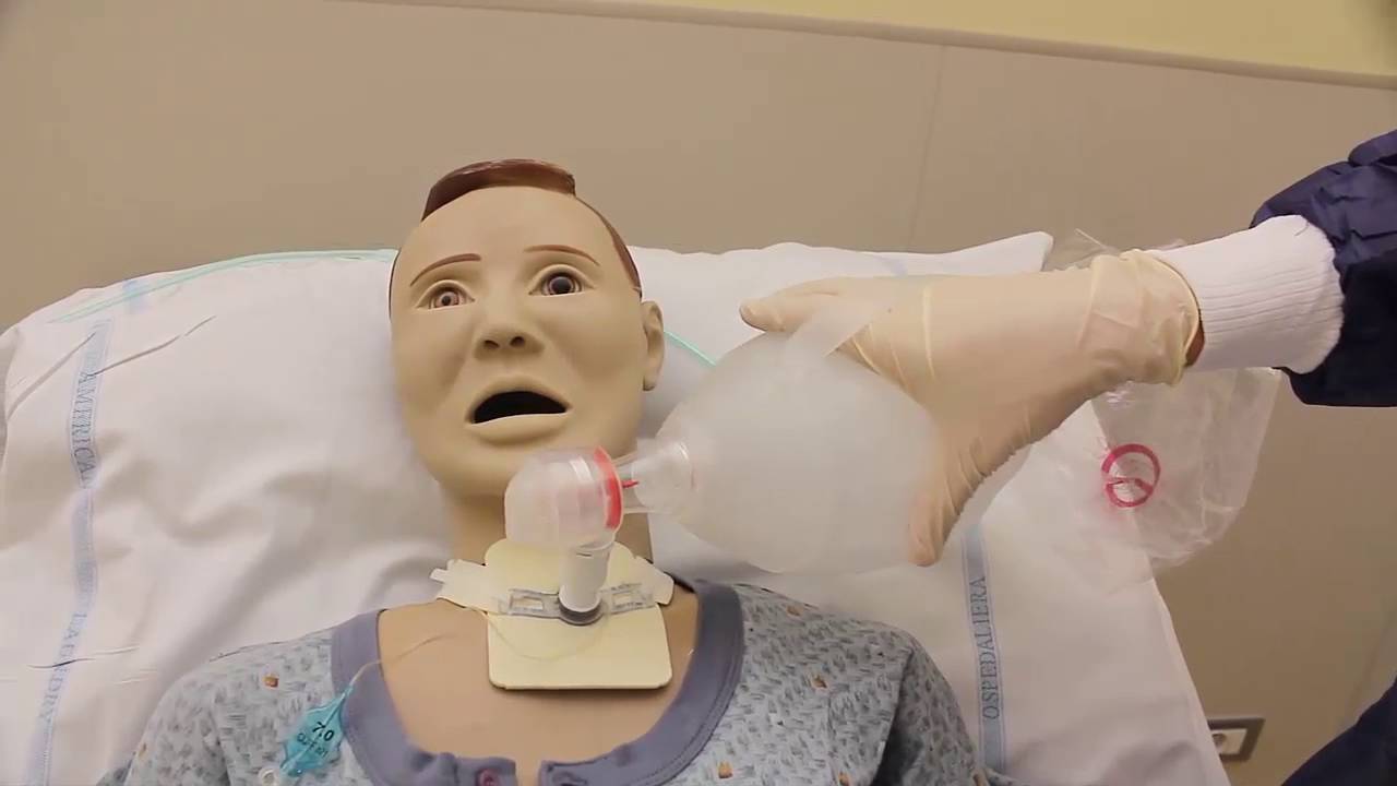 ASPIRAZIONE VIE AEREE DA CANNULA TRACHEOTOMICA - Infermieristica Miulli