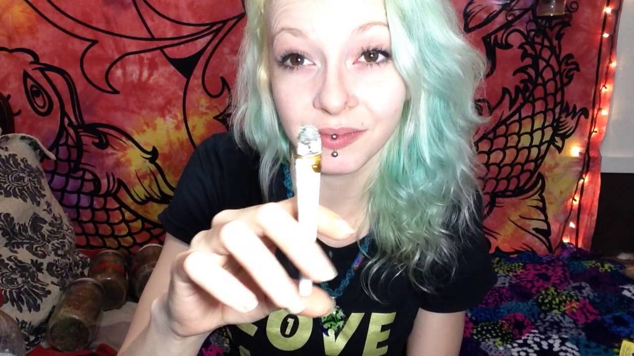 SheSmokesJoints on smoking a twaxed joint