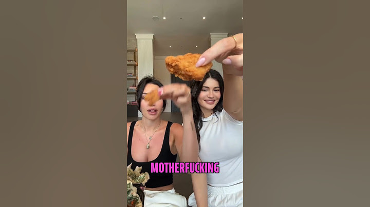 Part 1: #KylieJenner & #Stassiebaby had some Flavorful Lemon Pepper Wings!! 🤯🍗🤤 #eating#mukbang#fyp