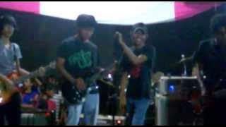 superglad aku kira aku gila COVER (By : mario broos)