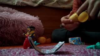 deschid 5 oua kinder surprise!!!