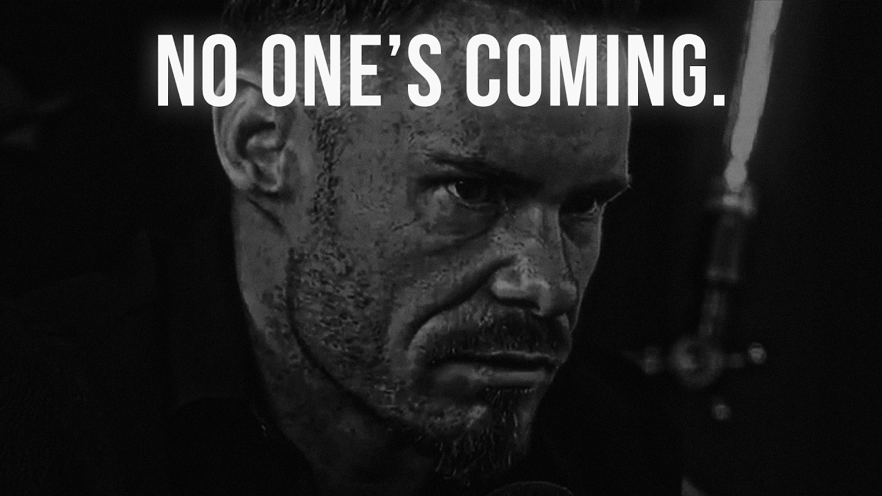 Я лежу в постели с кошкой.