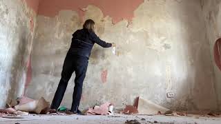 РЕМОНТ СПАЛЬНИ В ПАНЕЛЬКЕ. ЧАСТЬ 2. ДЕМОНТАЖ ОБОЕВ. СЮРПРИЗ С СОВЕТСКОЙ ШПАКЛЕВКОЙ.