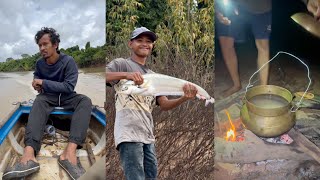 Download Lagu នៅស្ទឹងសែន មួយយប់ដាក់សន្ទុចរកត្រី I set out a fishing rod in the Sen River to look for fish MP3 Download Lagu នៅស្ទឹងសែន មួយយប់ដាក់សន្ទុចរកត្រី I set out a fishing rod in the Sen River to look for fish MP3