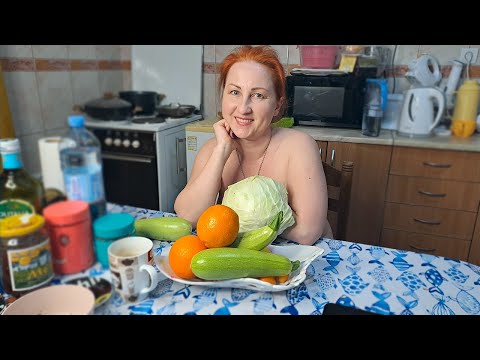 My kitchen. I'm cooking. Blogger nudist. Mila naturist.