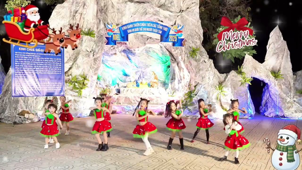 Ông già noel CLB Thái Hoà Kids