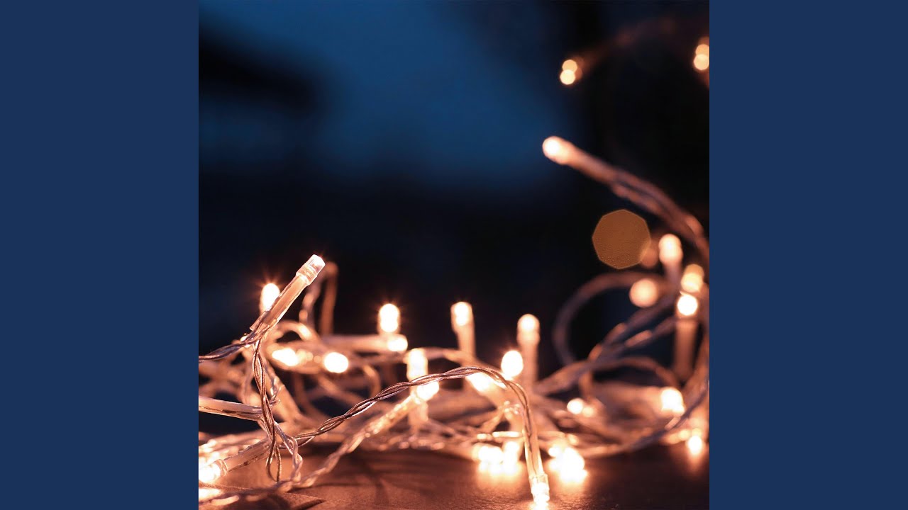 Παρακολούθηση Mistletoe στο YouTube Παρακολούθηση Mistletoe στο YouTube