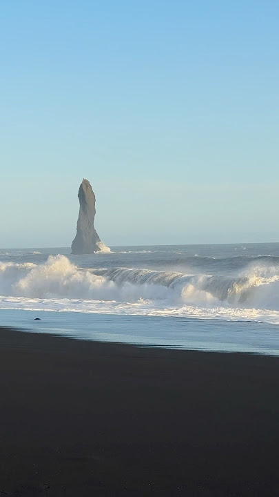 Golden light on black sand , nature’s most dramatic contrast. 🌅🖤