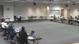 School distcrict discusses reopening plan