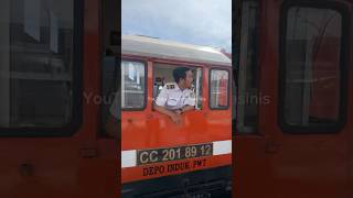 Asisten Masinis Harus Memastikan Tidak Ada Penumpang Yang Tertinggal